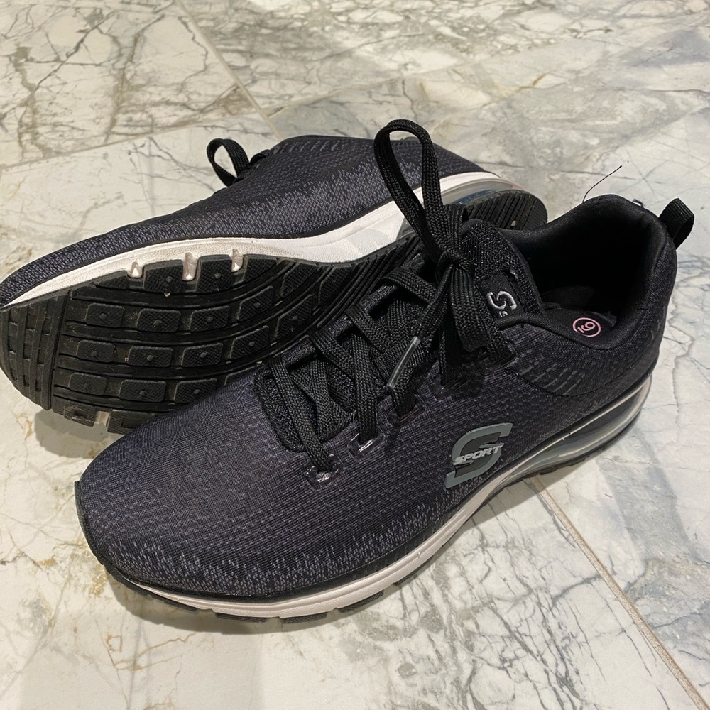 Women's S Sport by Skechers, size 9.